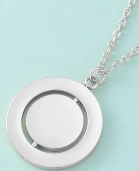 Rotating Circle Necklace