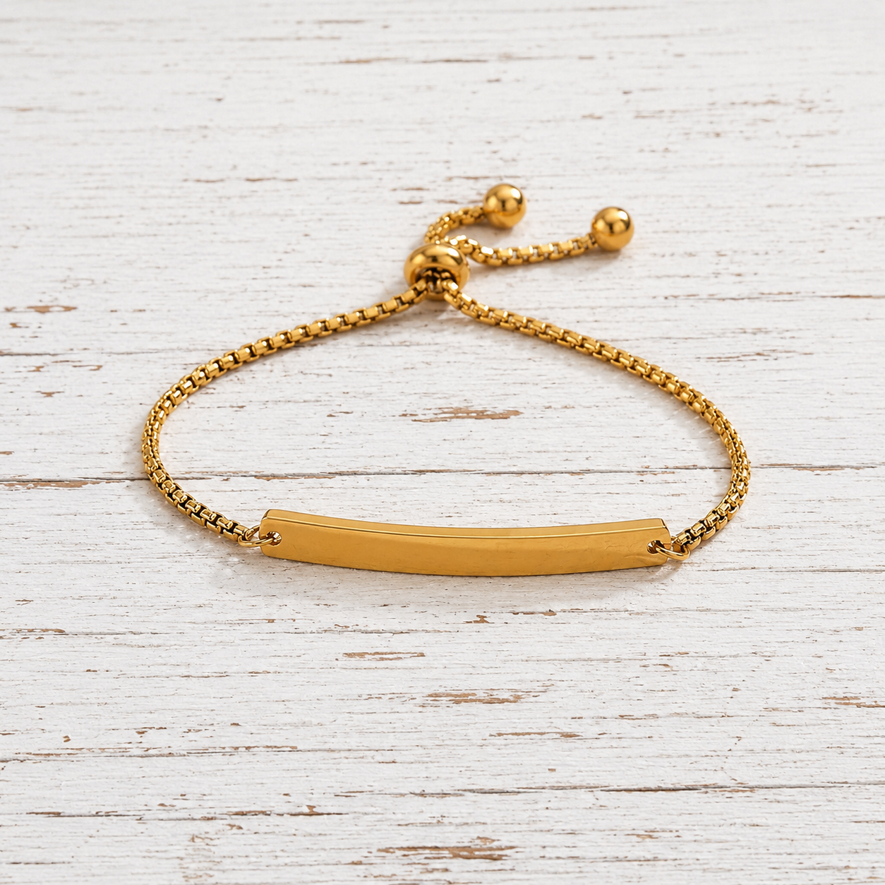 Slider adjustable bracelet with curved bar